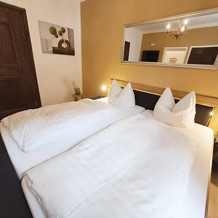 Guest house Etzerschloessl 3*
